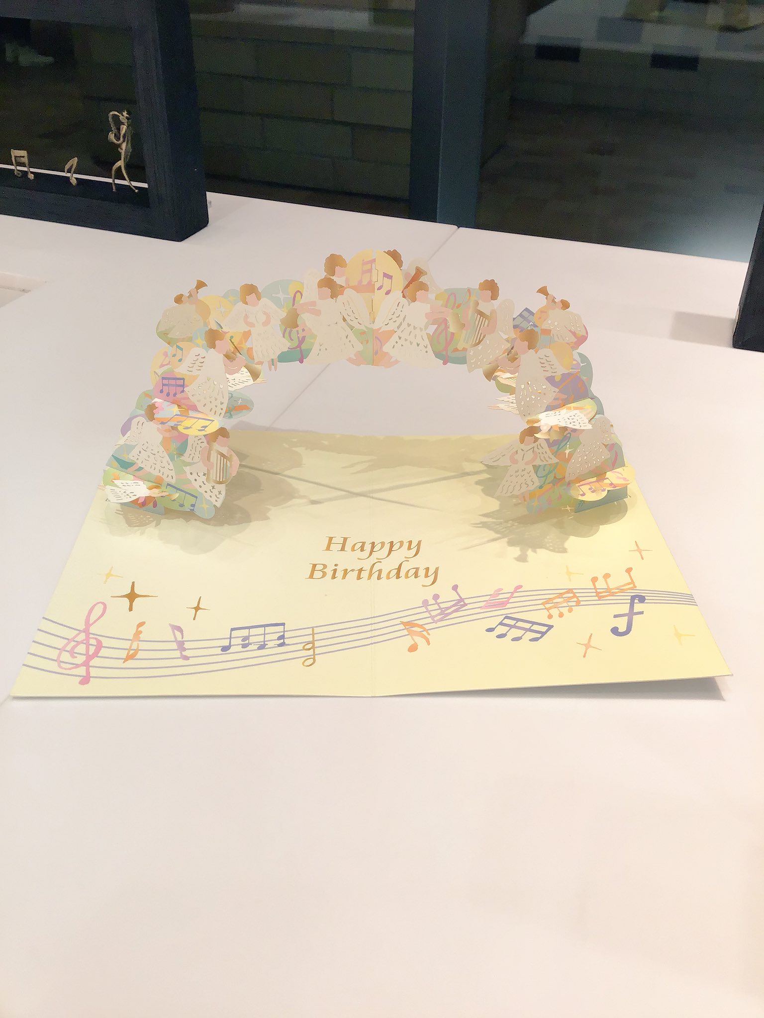 Leonore 天使の日 10月4日は天使の日 本日は繊細かつ華やかなポップアップカードをご紹介 天使たちの楽団がお誕生日を祝福してくれます ポップアップカード バースデーカード T Co 9omxqzc8qi Twitter