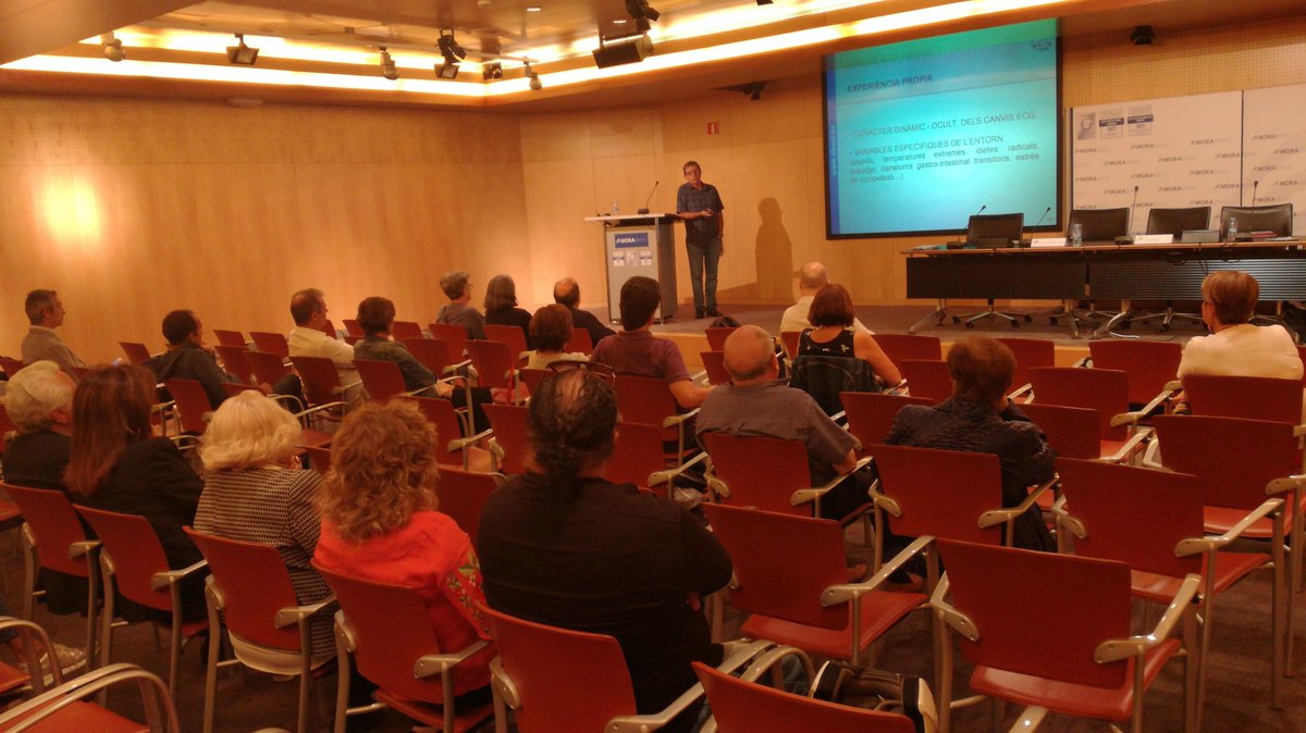 eBeatservice's tweet photo. Gràcies als assitents i per l'acollida rebuda a la conferència del passat dijous 27 sobre "La Mort sobtada i l'electrocardiograma"#ebeat https://t.co/fL670LUOwS