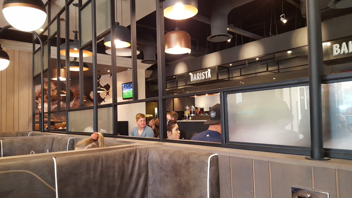 CapeTown's tweet photo. Hello @Mugg_and_Bean !
your makeover is fantastic..
#capeReview 👌🏾 visiting in George @GardenRouteMall CONGRATS -@iAmnotMany
#unsponsoredtweet
any Cape Town venues that did the same recently ? https://t.co/oMCP5fexsO