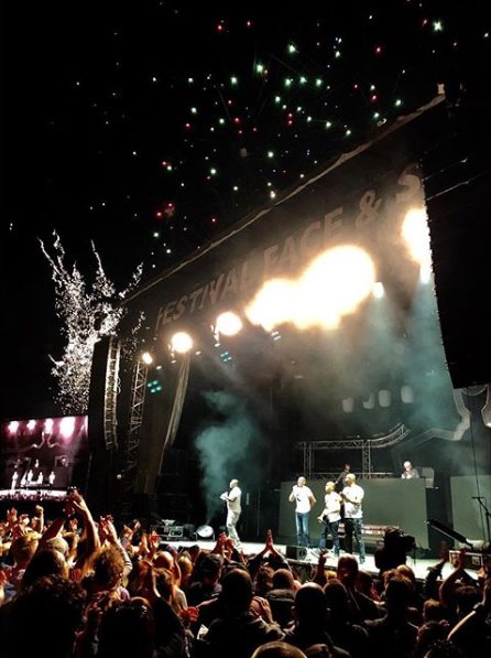 FestivalFACESI's tweet photo. *#FaceetSI vu par les festivaliers*

Superbe photo souvenir de @nomzy_mcfly lors du concert d'@IAM. L'ambiance était au rendez-vous pour ce groupe de légende. https://t.co/yAFhBMwWWo