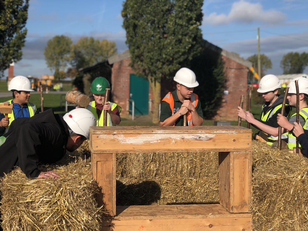 EBP_UK's tweet photo. Itβs the final day of #ConstructionWeek2018 and itβs looking like a great start to the end of the week! https://t.co/Q9ynx2JrqC
