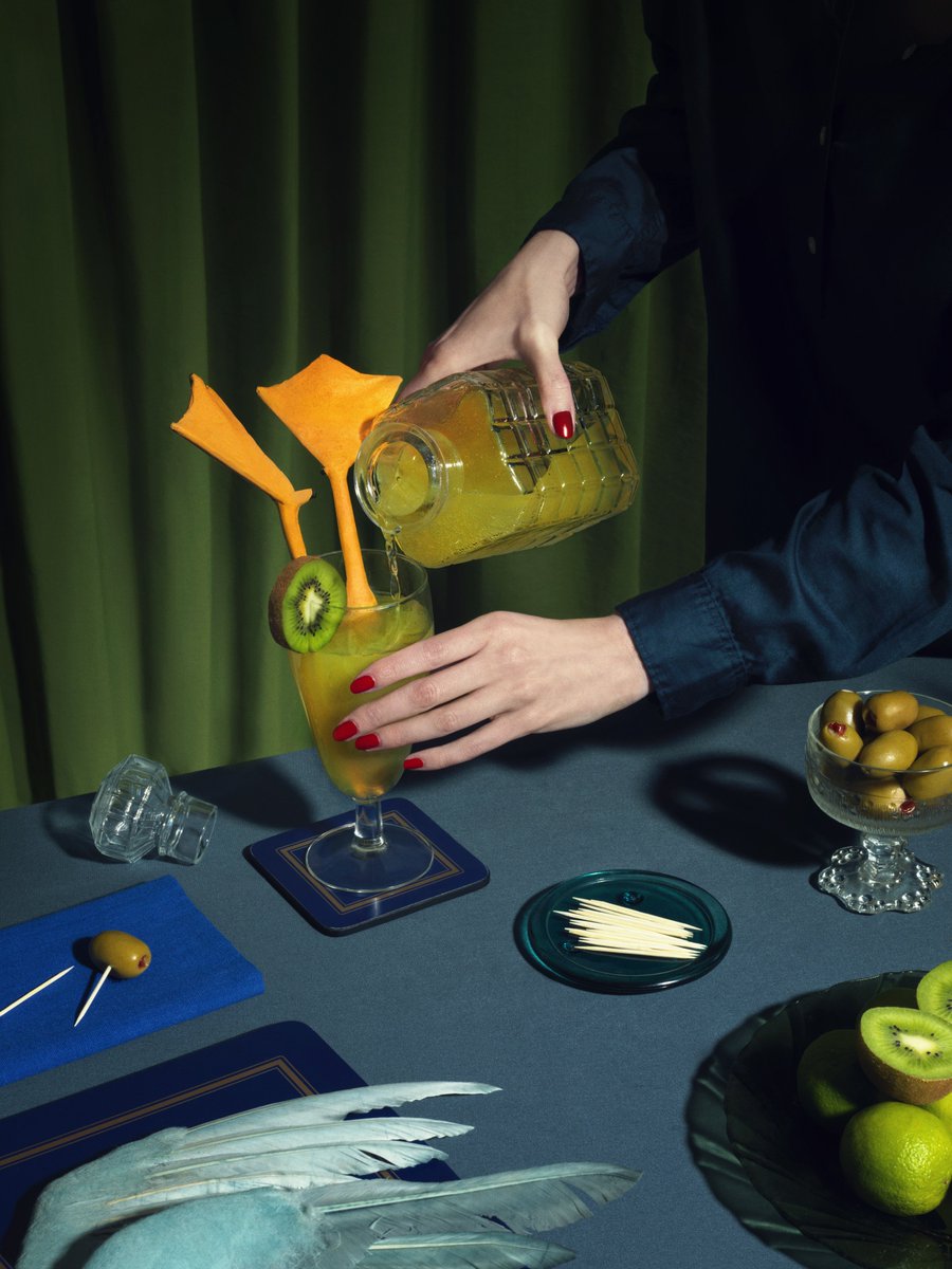 Happy_Finish's tweet photo. It’s #LondonCocktailWeek and #KANPAi have launched their new quarterly magazine for drink makers and enthusiasts to celebrate! Photography by Lydia Whitmore and retouch by @somo_photo #retouch #retouchstudio #cocktails #grading #composition #adobe #photography #drinksphotography https://t.co/4sfM26hXKi