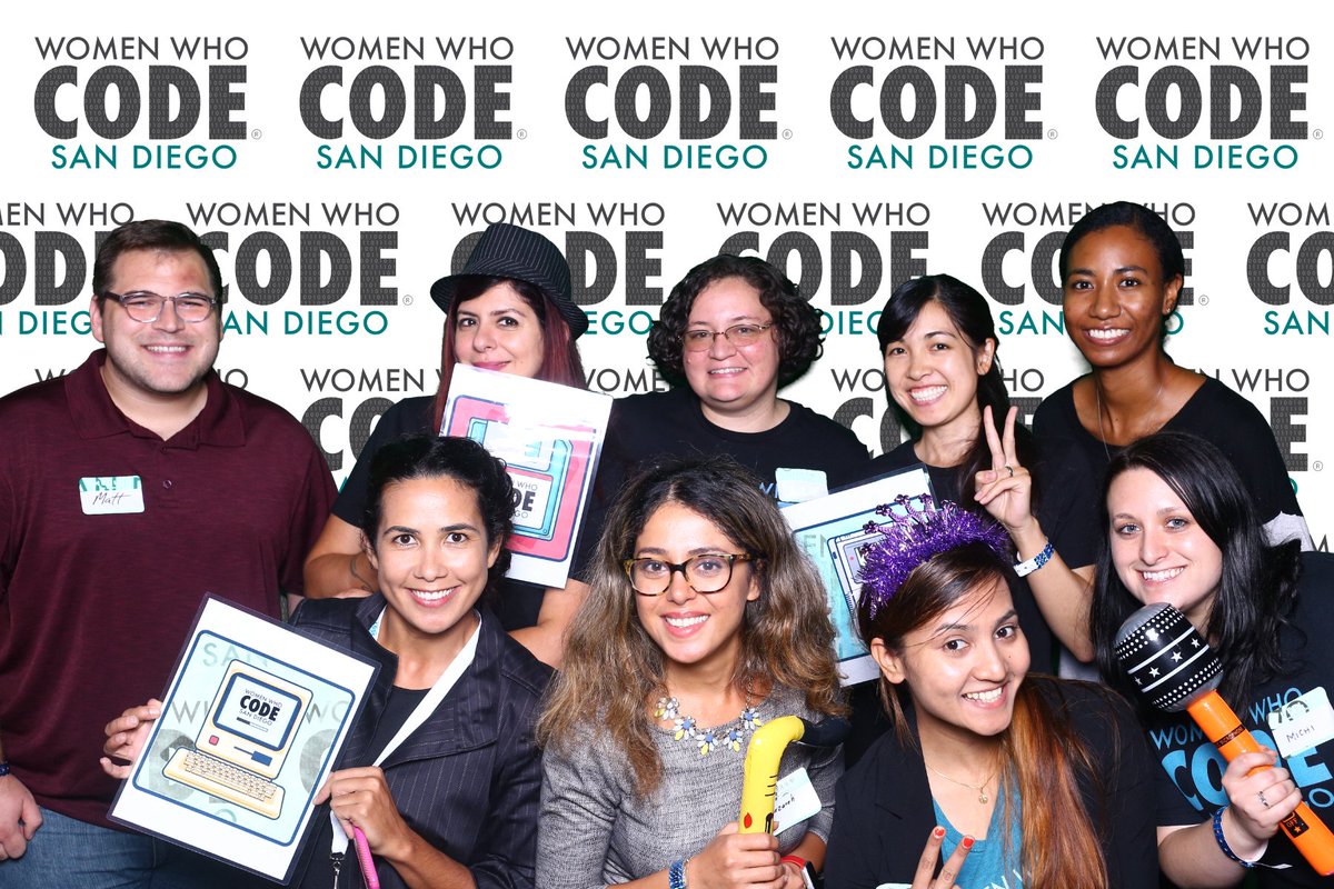 WWCodesandiego's tweet image. The @WWCodesandiego leadership team would like to thank you all for coming tonight to celebrate our 1st Birthday! Thank you so much for the support! We are looking forward to the next year! #WWCode #WWCodeSanDiegoTurns1 #WWCodeSanDiego