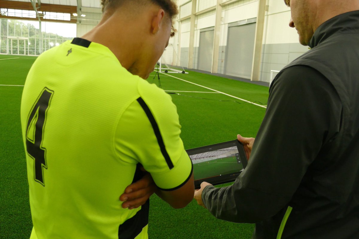 Keen eye not needed. Introducing <a href="/hudl/">Hudl</a> #hudlreplay via a 7 x 3 metre jumbo <a href="/StGeorgesPark/">SGP</a> Thank you to all <a href="/FA/">The FA</a> <a href="/England/">England</a> for hosting the event. 🏴󠁧󠁢󠁥󠁮󠁧󠁿 🦁 🦁 🦁