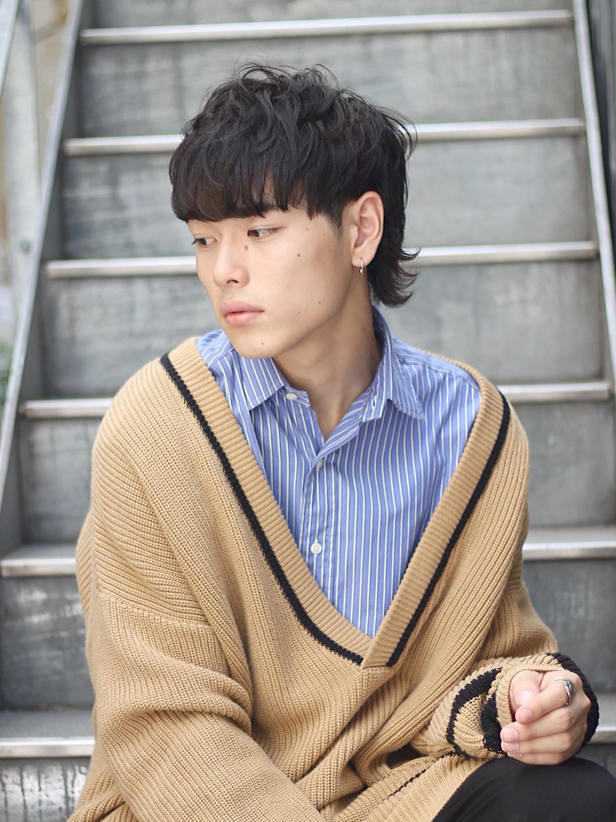 白濱 聖規 メンズ限定美容師 Youtuber マッシュにすこし飽きた方いかがですか 束感クラウドマッシュ ウルフヘア 18秋冬オススメスタイルです メンズヘア メンズカット ヘアカタログ T Co Jkjyhdvwxn