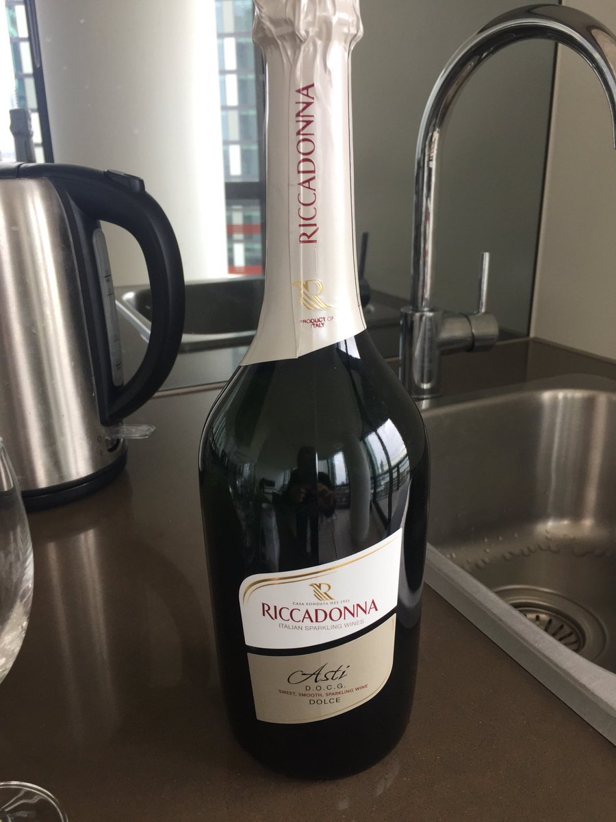 DonsBombers's tweet image. 🥂#Crichton