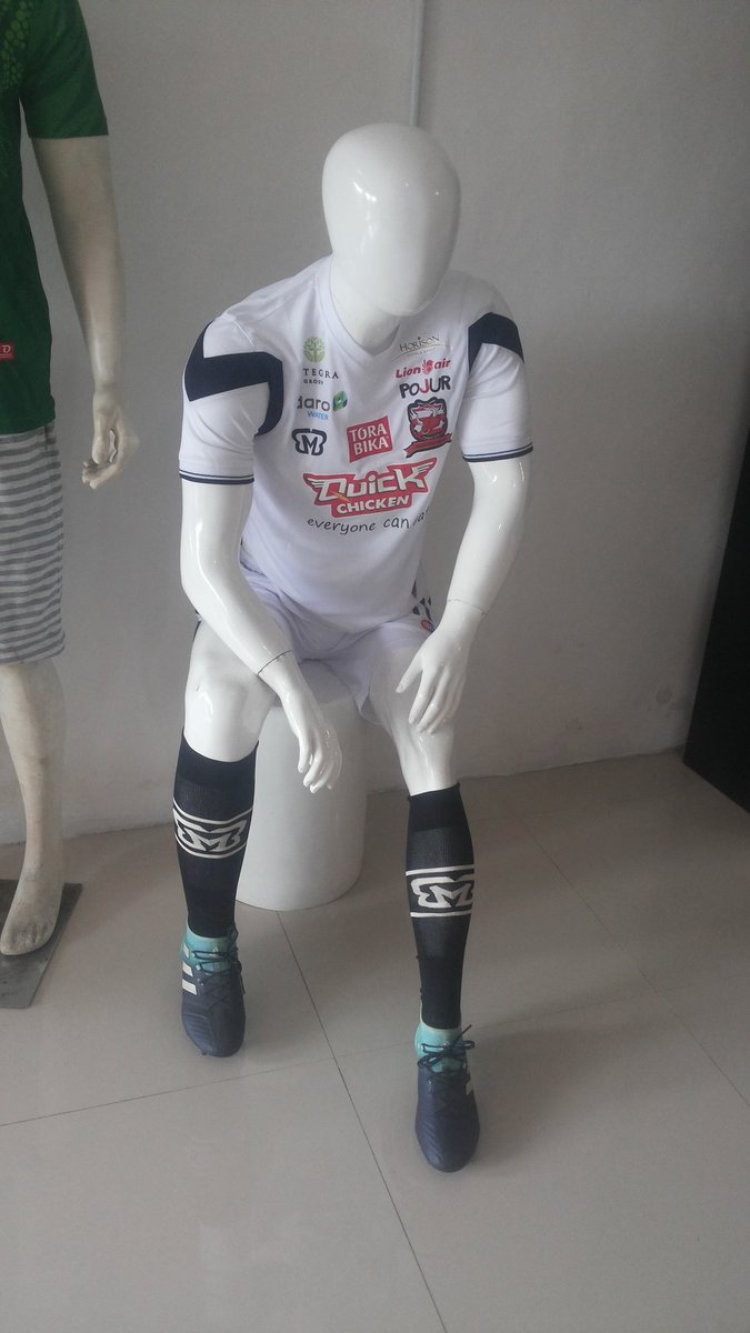 Pilih yg mana yh? <a href="/MaduraUnitedFC/">Madura United FC</a> @KConk1Dhere