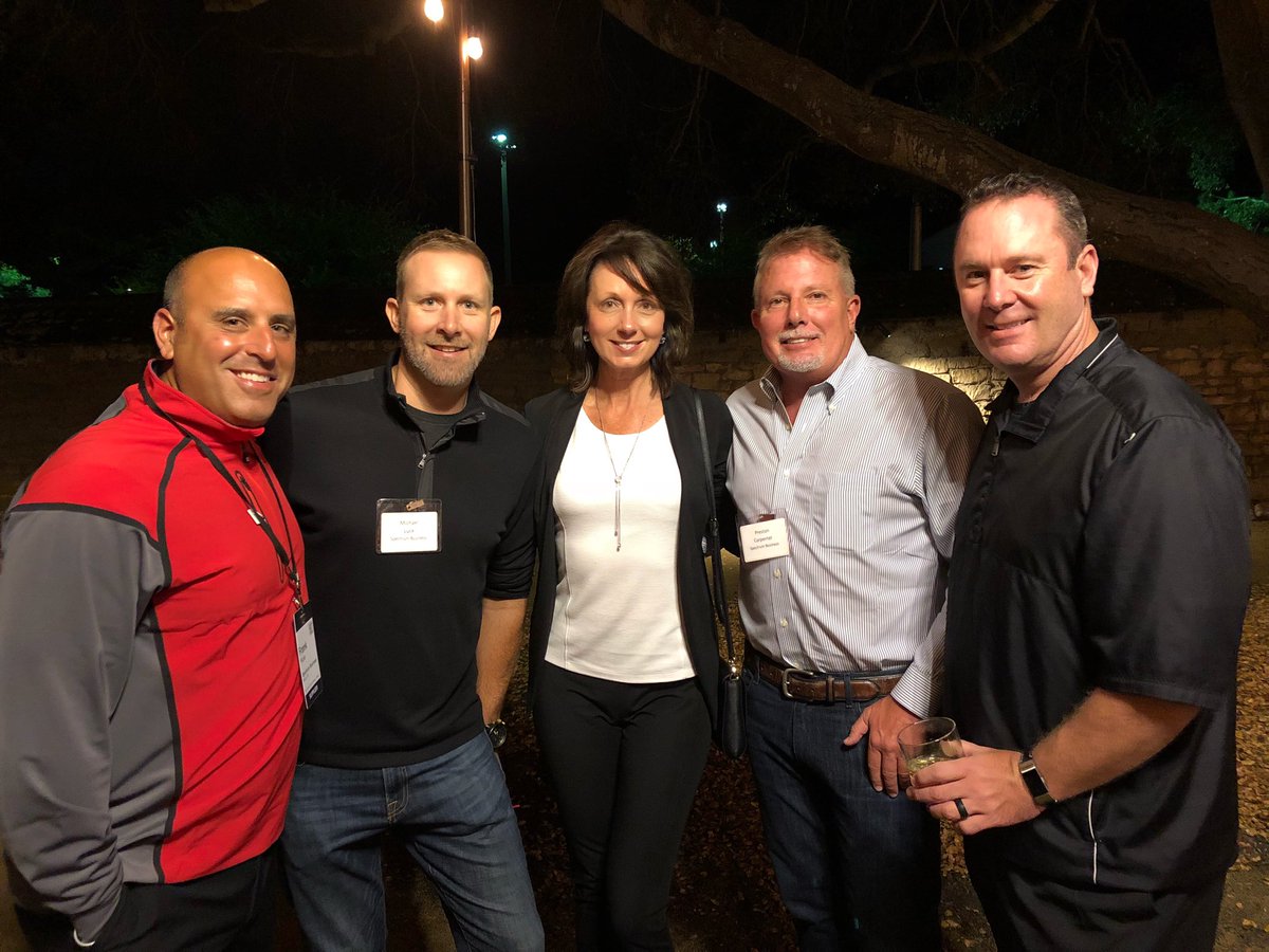 mkadlacek's tweet photo. Beautiful evening in Monterey at @IntelisysCorp Channel Connect. Queue the rainbow! #ChannelConnect2018 @SpectrumEntUS @comcastbusiness @ShawInfo @coxbusiness https://t.co/tm0Rv1UYnp