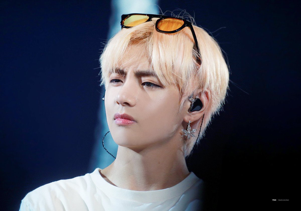 taehyungpic's tweet photo. 180912
—

©️vtac
#뷔 #태형 #방탄소년단 #taehyung #V #BTS @BTS_twt https://t.co/E8epN8o0dZ