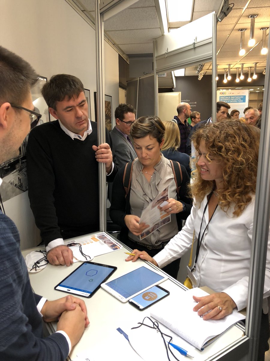 gmapu's tweet photo. @elena32298521 from #FVG and Valentina Margiotta from @autonomlab during #EEPE in #Lubiana visiting the stand of a local #SME that developed solutions for #accessibility of #digital content #innovation #smarthealth #eCare #accessibleculture #ITHACAlive https://t.co/mijvuU3Ibs