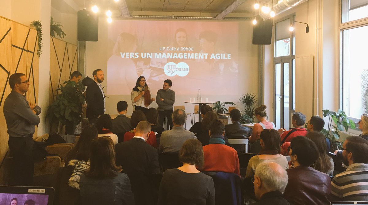 louriealexandre's tweet image. Salle comble pour écouter Magali de FAR et Martijn de CREATIS avant le UP Café « Vers un management agile » !
@far_culture + @creatis_ + @up_conferences = 🚀