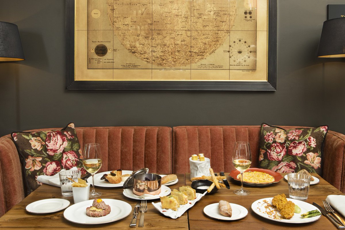 "The excellent restaurant serves innovative Spanish dishes prepared by two-star chef <a href="/RamonFreixa/">Ramon Freixa</a>"

You can read @HideawayReport article here bit.ly/2O53nru