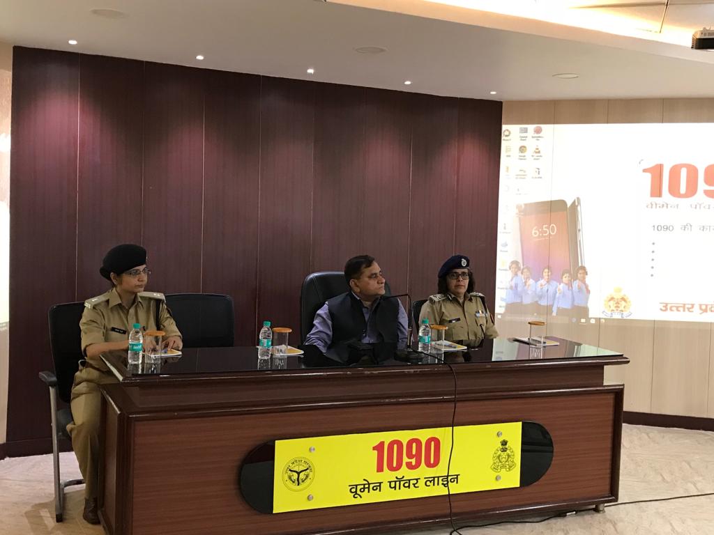 Uppolice's tweet photo. #DGPUP interacted with "Power Angels"/ "Shakti Pari" of @wpl1090 at Lucknow today. He emphasised role of education and awareness on women safety & security. @dgpup calls for community participation in this campaign of #UPPolice on crime against women. #WomenSafety #FriendsofUPP https://t.co/8MWdQNqEgV