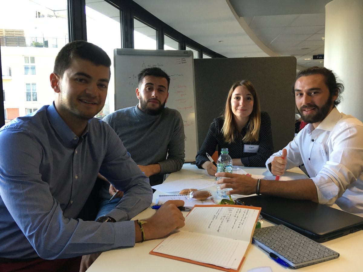 Oracle France tweet media