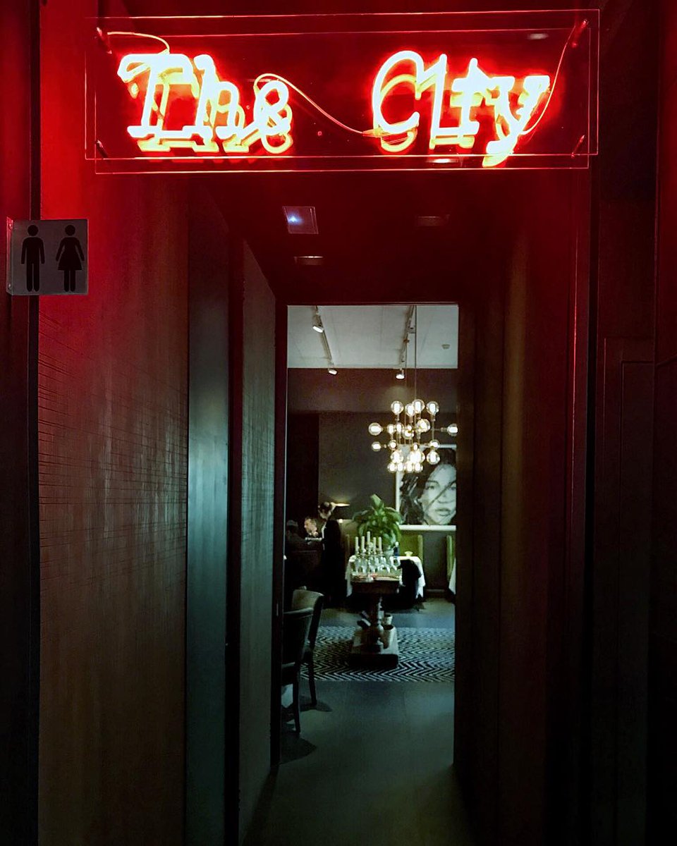 Tu ciudad tiene lugares y sabores especiales por descubrir. Nunca es tarde… regala una experiencia gastronómica en #CityBarBCN

Más información: bit.ly/2DY6fBI