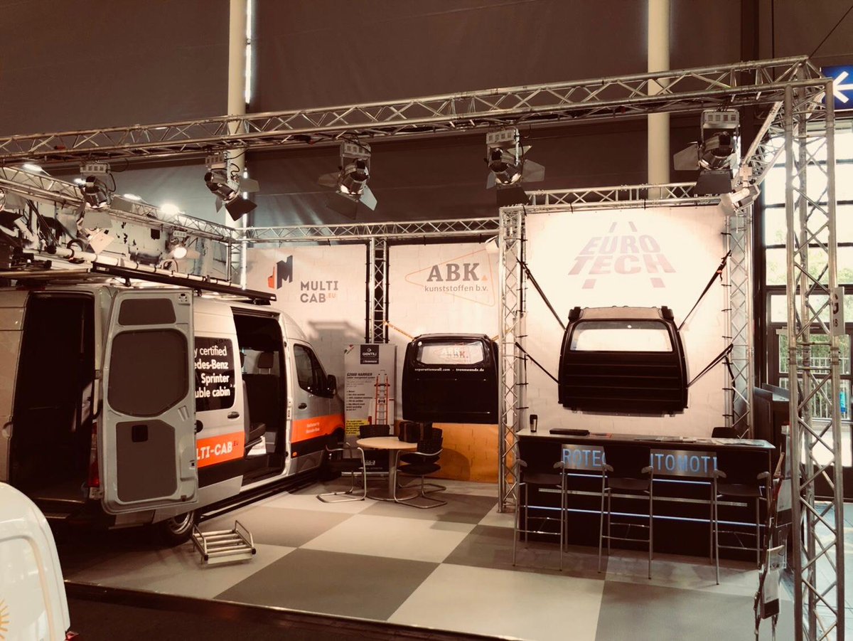 #ThrowbackThursday

Afgelopen week waren wij samen met Multi-Cab en onze Duitse partner Eurotech aanwezig op de IAA Nutzfahrzeuge in Hannover. Wij zijn zeer tevreden over het verloop van de beurs. Bijgevoegd nog een foto van de stand voor de thuisblijvers 😉