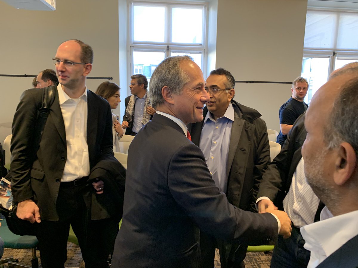 Now #cloud #data #AI workshops ! Our special guests among them: <a href="/scottgu/">Scott Guthrie</a> <a href="/olesovhcom/">Octave Klaba</a> <a href="/SteveSSingh/">Steve Singh</a> @Alex_Zapolsky <a href="/nsekkaki/">Nicolas Sekkaki</a> <a href="/Henri_P_Richard/">Henri Richard</a> are invited to answer decisive questions to assist us in building the #bankingindustry future #OpenSG #Tech <a href="/Carl__Goncalves/">Carlos Goncalves</a> <a href="/FredericOudea/">Frédéric Oudéa</a>