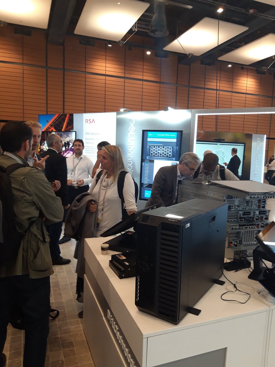 NadegeTAtDell's tweet photo. Retrouvez nos experts sur le stand #serveurs #networking au #DellTechForum de Lyon. RV pour la session #opennetworking à 10h30 théâtre 2 https://t.co/DSgs66mt2z