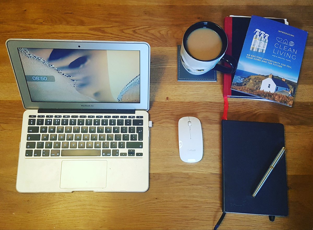 katboast's tweet photo. Ready and raring for a busy day ahead and hopefully a new client by the end of it! #happythursday #busybusybusy #workfromhomejob #worklifebalance #selfemployed #marketingconsultant #marketing #digitalmarketing https://t.co/0GTIWRuRE0