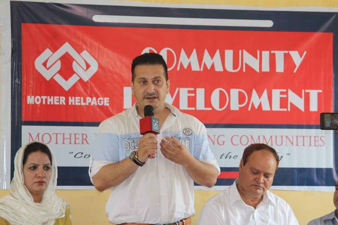 motherhelpage's tweet image. Community Development Programme at Purkhoo Migrant Camp Jammu

#developingcommunities
#universalbrotherhood
#educationforall