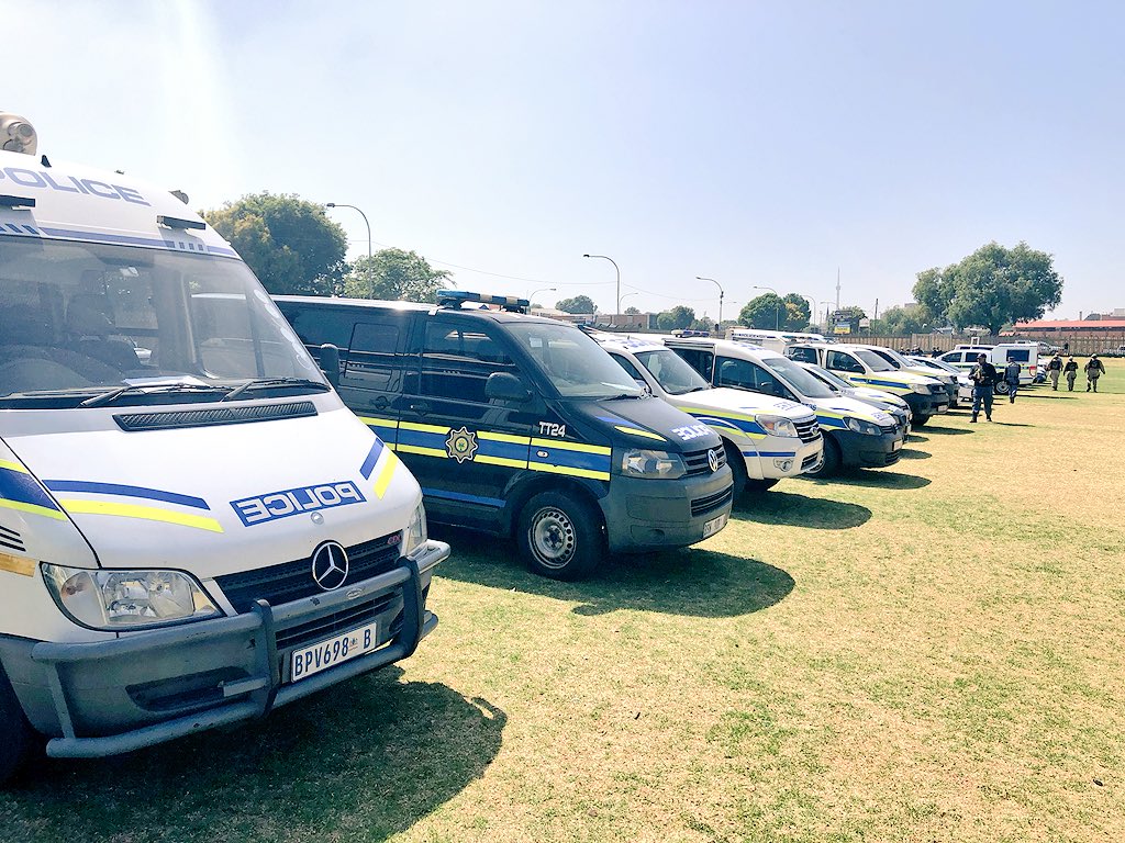 SAgovnews's tweet photo. Officers going through the final drills ahead of the #WestburyTRT parade #WestburyProtest  @SAPoliceService https://t.co/6uF6IPRpWk