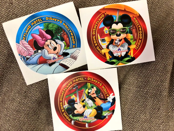 香港ディズニーでステッカーをもらうコツとピントレ方法を徹底解説 世界のdisney