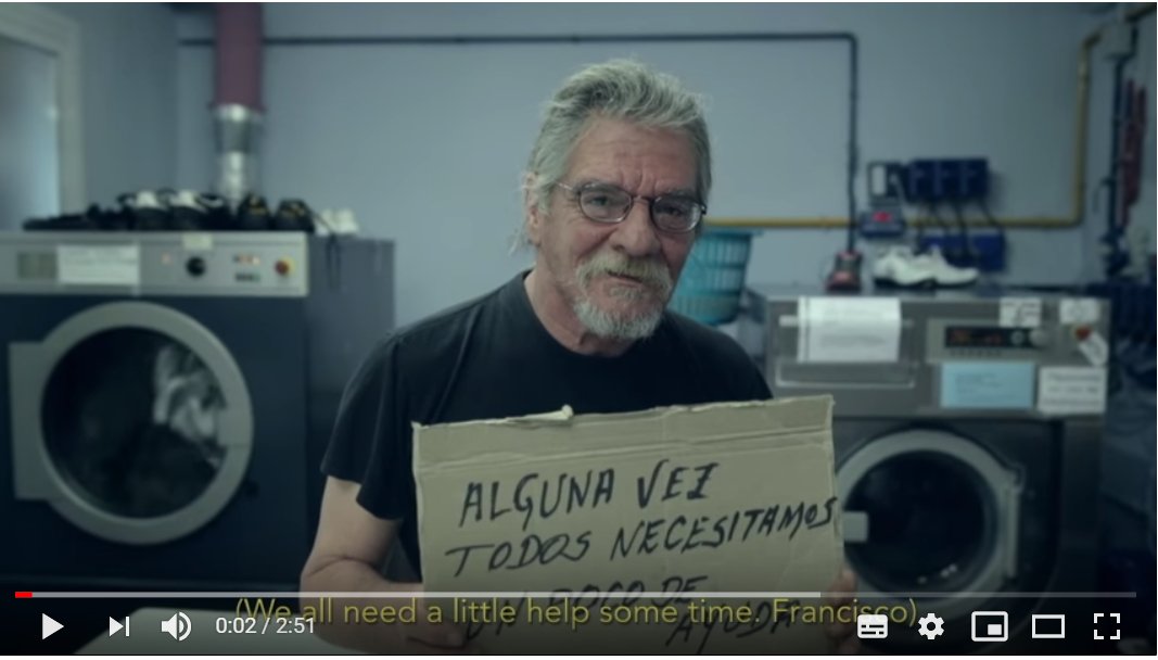noemix's tweet photo. Esta campaña de la @arrelsfundacio es lo más creativo que he visto en muchísimo tiempo! que pena habérmela perdido en su día! https://t.co/IlZ7LSHsF7 #marketing #ong #homelessfonts https://t.co/f0PGuzT4UL