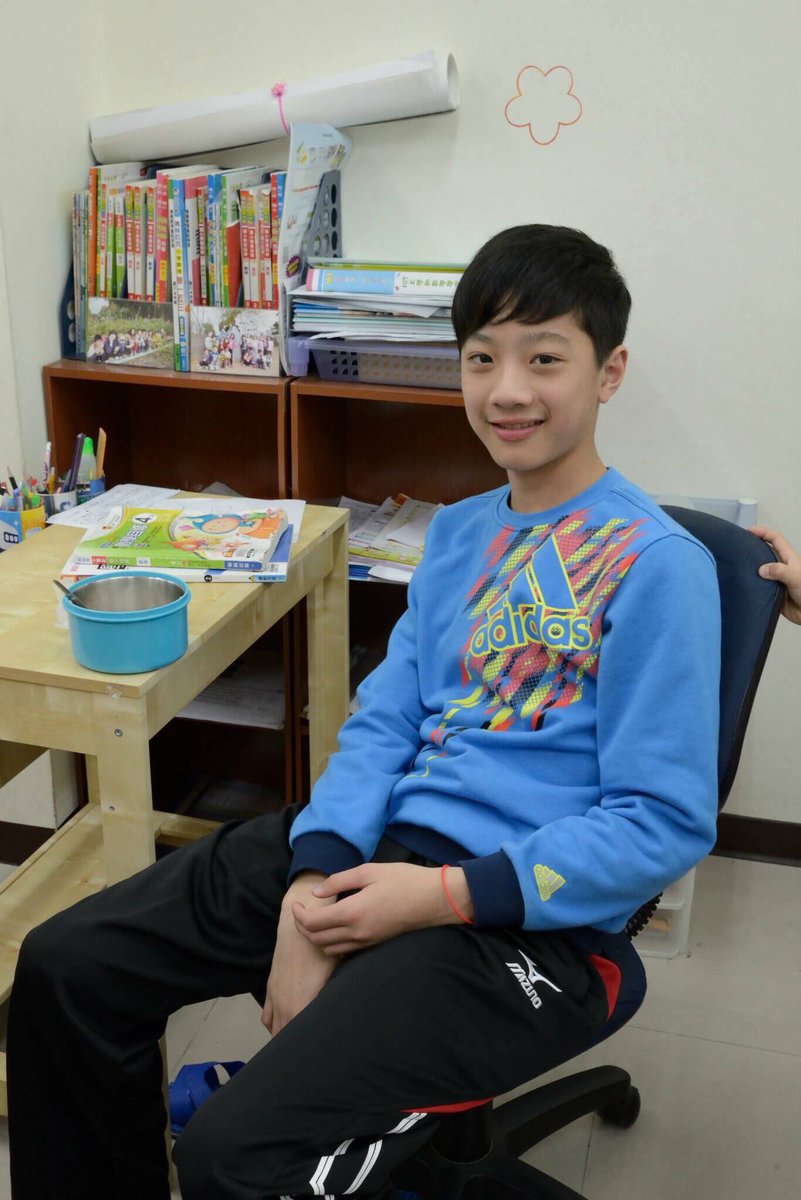 Anak sapa ini <a href="/guanlaixlin/">Guan Lai</a>