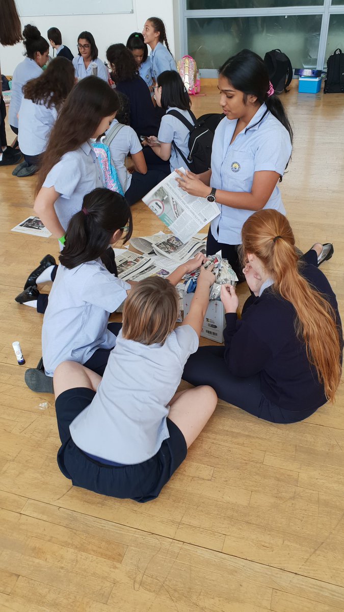 Griffin showing great team work in the fisrt house competition...Architecture in the UAE! #BSAKgriffin #bsakmagic #teamworkmakesthedreamwork