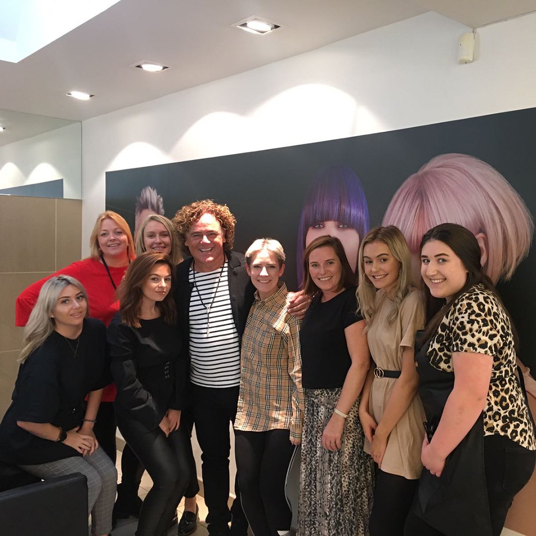 cmhairdressing's tweet photo. After finishing 2 days of seminars and workshops, some of the Holy Corner team grabbed the chance to pose with the fabulously talented and energetic @PatrickCameron_ #CMhairdressing #Hairdressing #Seminar #Workshop #Edinburgh #360events https://t.co/W1kUpZVWBF