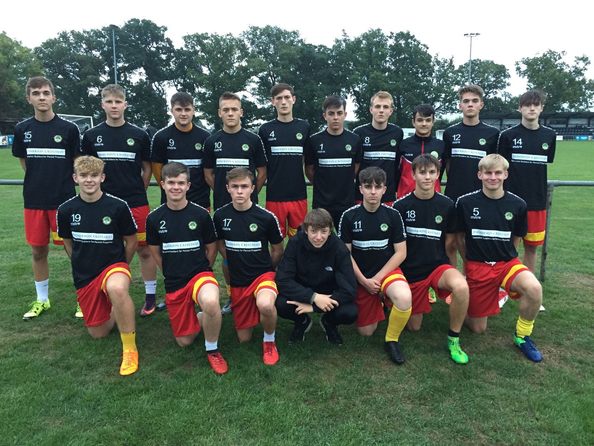 ECritchleyLtd's tweet photo. The team at Emmerson Critchley Ltd is proud to be a sponsor of the Walsham le Willows Football Club. This is the third season the firm has sponsored the team and sponsorship has included provision of the training tops. https://t.co/GR1nFiUUCF @Walsham_Warbler https://t.co/hl29R8JAHO