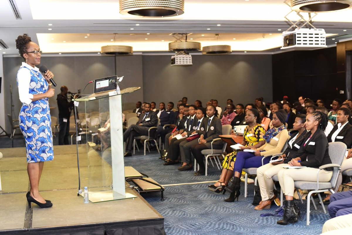 KenyaUtalii's tweet photo. Belinda Nwosu, Consultant/Researcher - W Hospitality Group taking students through Employment in the Hospitality &amp; Tourism Sector. #AHIF2018 @AHIF_News @Tourismfinance @Orumoi @Min_TourismKE @TourismFund https://t.co/xINFOQ5V1x