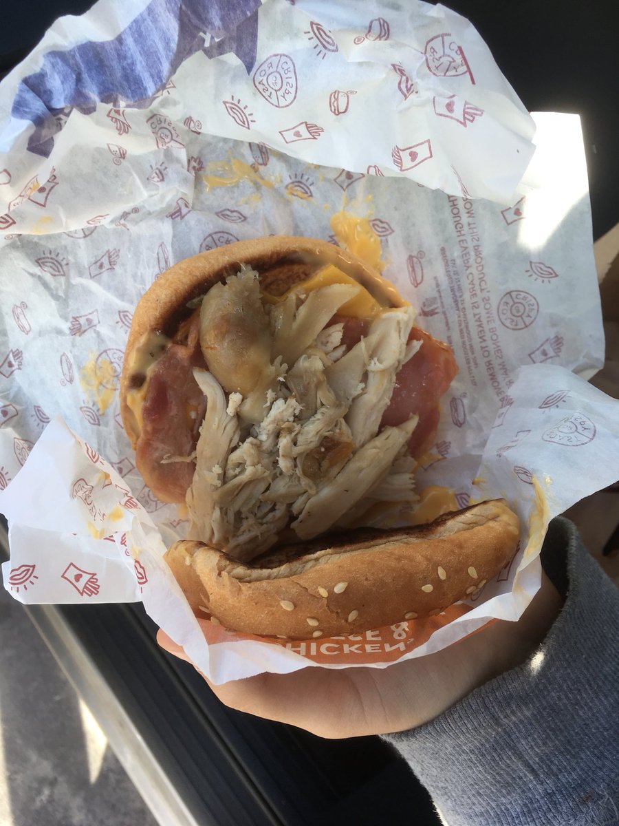 BenTricoli's tweet photo. save to say I wonโt be visiting red rooster anytime soon #getfucked #slobba https://t.co/2ukpVBCPq5