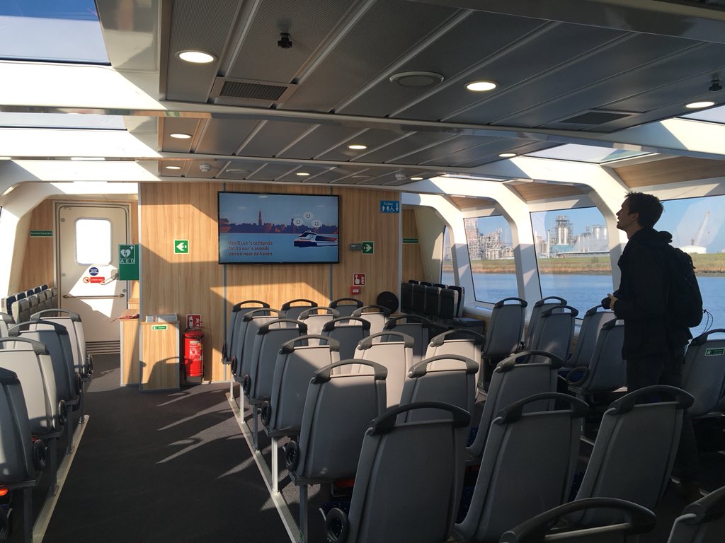 De Waterbus vaart vanaf 8/10 ook #Antwerpen naar haven: Antwerpen – Kallo. In 2019 breidt De Waterbus nog uit naar het oosten: Wijnegem – #Havenhuis. Trots op ons project dat mensen &amp; oevers verbindt, mobiliteitsoplossingen aanreikt en het water een goed benutte snelweg wordt.