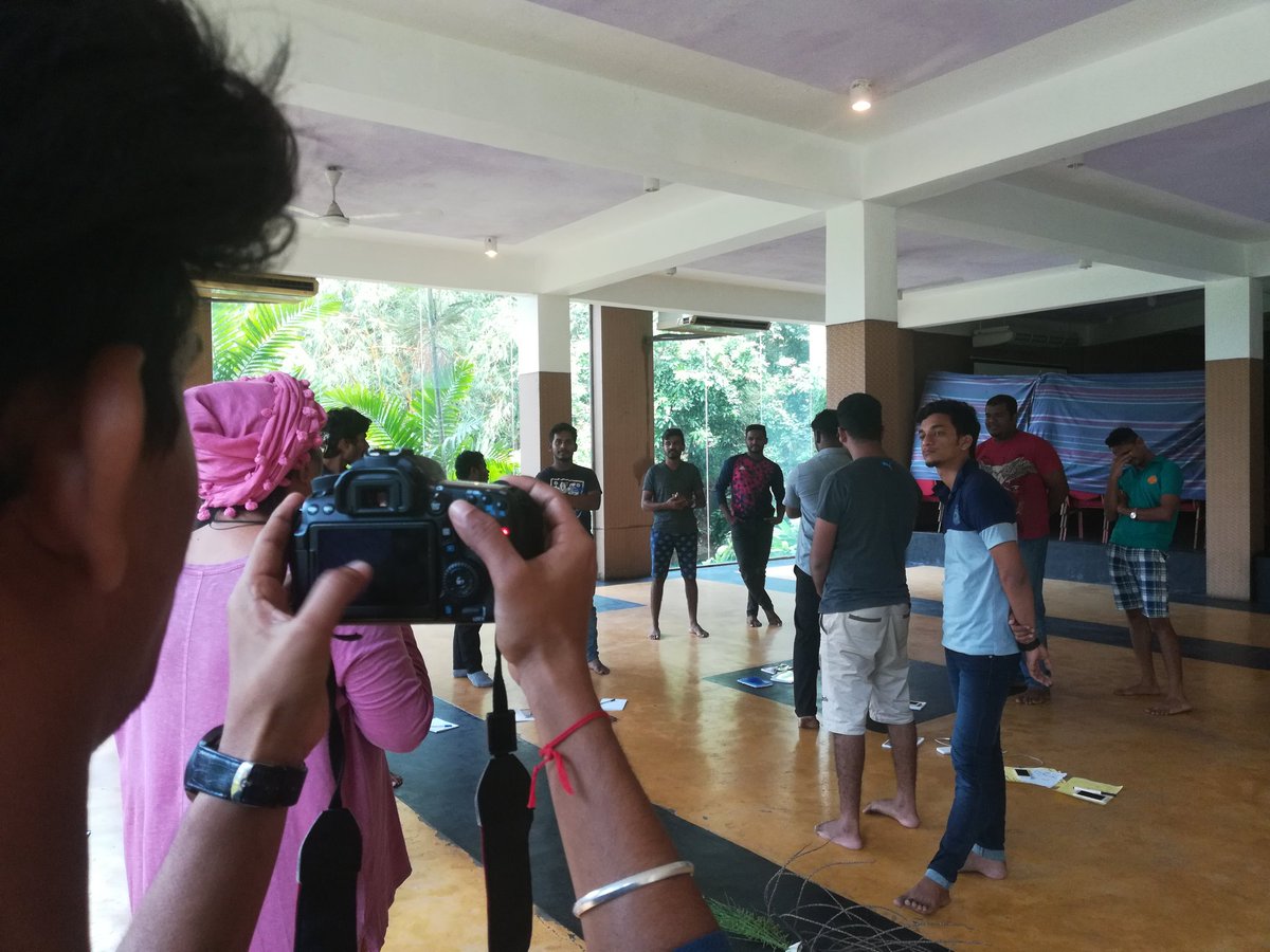 adhurapan's tweet image. #power #position #powerover #powerwithin #powerwith #powerful #conversation with #YoungVisionaries to strengthen #YLL Youth for Love and Life, an initiative of #CPBR Center for Peace Building and Reconciliation in #Colombo #Srilanka