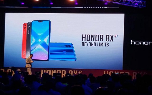 PhoneWorldpk's tweet photo. #Honor8X is fueled by 3750 mAh battery, #HonorPakistan #Honor8X #BeyondLimits #InoviTechnologies #StringPR https://t.co/RSPV1Ek7AT https://t.co/5T9D9JUKqr