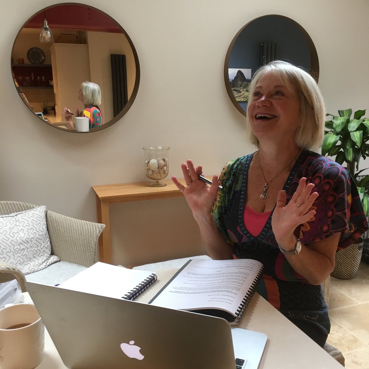 lucymatthewsPR's tweet photo. The Lucy Matthews #ProfileAccelerator 4 month programme starts with a 40 min strategy call where we distill your aims into a step by step plan MARKET: Who are you selling to? MESSAGE: What do you need to tell them? MEDIA: How will you get the message out? https://t.co/BqUHCCKvWA https://t.co/Qg07EUWWJ7