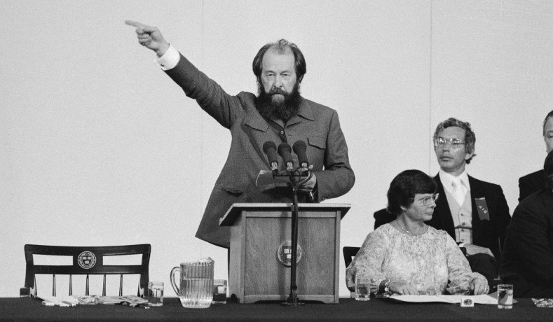 'Such a decline in courage is particularly noticeable among the ruling groups & intellectual elite, causing an impression of loss of courage by the entire society. Of course, there r many courageous individuals, but they have no determining influence on public life'Solzhenitsyn