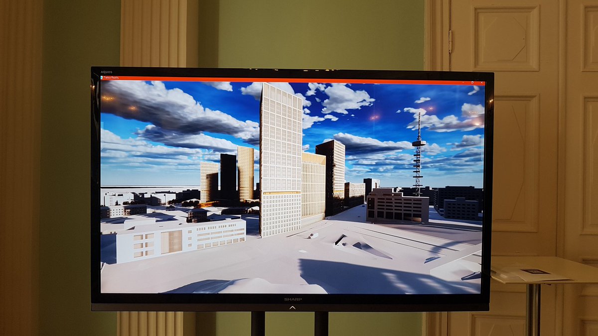 Uusi ja vanha kohtaavat. Helsinki Highrise- kilvan voittaja YIT:n Trigoni pyörii virtuaalimallina Empiresalin klassisessa miljöössä. Muutama vuosi ja Pasilassa on reilu 50- kerroksinen pilvenpiirtäjä.
