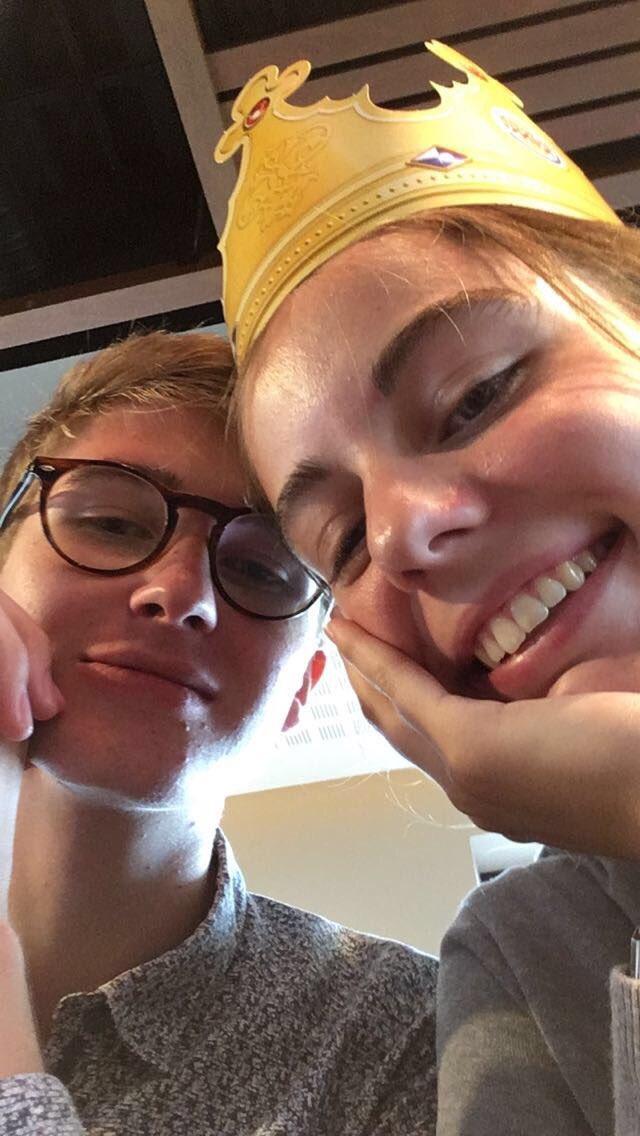 MathildeNrmd's tweet photo. parce que c’est le meilleur copain du monde,que je sais pas ce que je ferais sans lui,qu’il me rend heureuse et que je l’aime de tout mon coeur❤️ #NationalBoyfriendDay https://t.co/jqJherd3YM