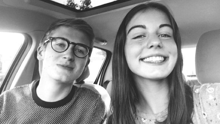 MathildeNrmd's tweet photo. parce que c’est le meilleur copain du monde,que je sais pas ce que je ferais sans lui,qu’il me rend heureuse et que je l’aime de tout mon coeur❤️ #NationalBoyfriendDay https://t.co/jqJherd3YM