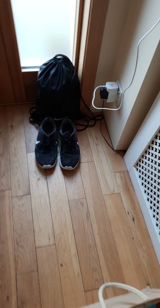 johnny_scottish's tweet image. Feck..... Not sure I will make it home and then to my classes :( #instructorproblems