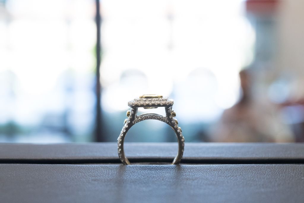 VJewelersTX's tweet photo. Searching for the perfect ring for that special someone? Village Jewelers can craft the most amazing custom pieces! Visit us today to get started.
#jewelry #rings #dallas #texas #dallastx #diamonds #dallasdiamonds #craft #custom #beautiful #jewelers #frisco https://t.co/FasAnq9Zwu
