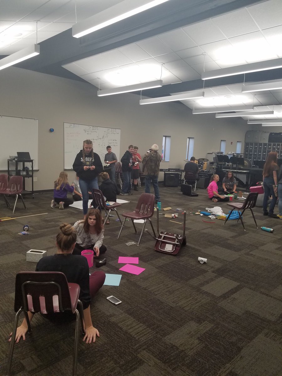 ruriehl's tweet photo. Simle Flex Day. Students build their own schedules. Proud of our staff and students taking risks. #learnbps https://t.co/IlvNObMmaZ