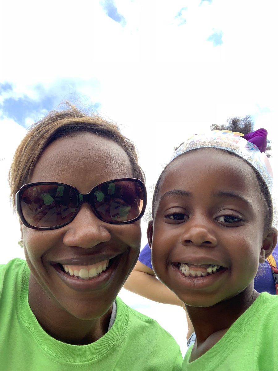 DiyanaJones's tweet photo. Awesome walkathon @FarmerDragons me and the birthday girl had a BLAST!🤗🎉 @KatNacke https://t.co/4szTo0Up4P