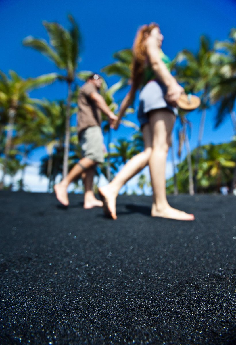gohawaiica's tweet photo. A gift from the goddess #Pele... the rich black sand of #PunaluuBeach is made of basalt, created by lava. #OnlyInHI #BlackSandBeach #VisitIOH #GoddessPele https://t.co/UPGMUFjHlo