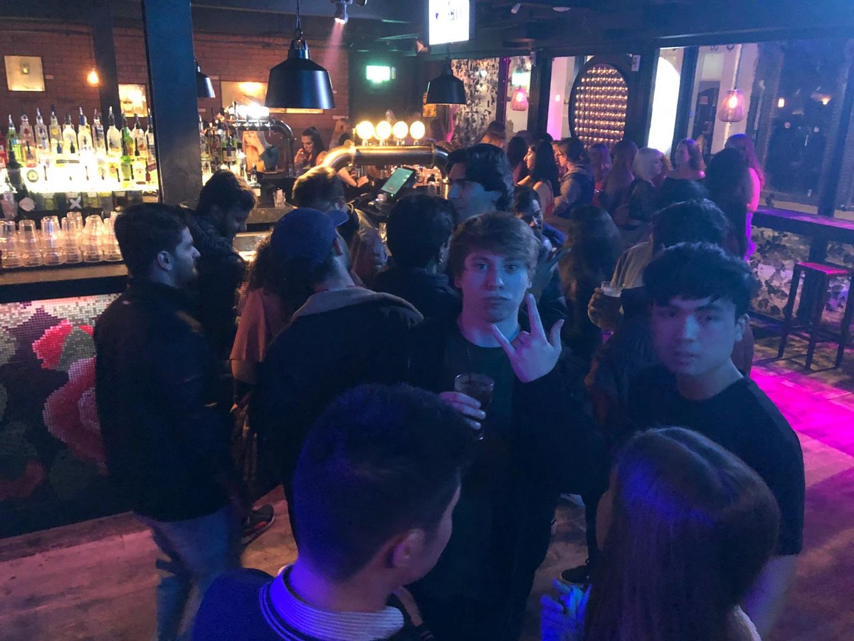 UolEntrepreneur's tweet photo. We would like to thank everyone who came to the bar crawl last night! It was an amazing and there were so many of you!!  
Lovely to see you all, and we can’t wait to see you at our next event on the 24th Oct! https://t.co/aPwnw8uQZL