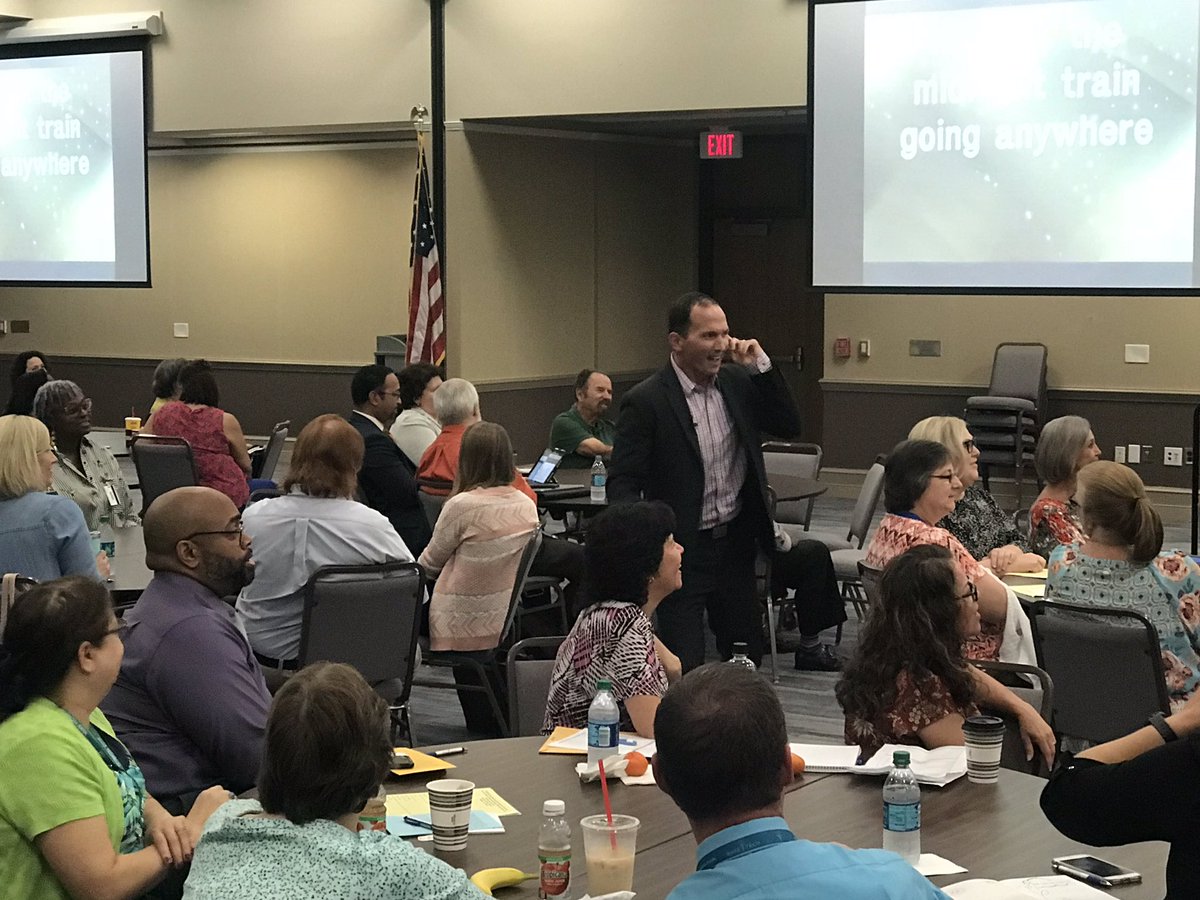 waketechcc's tweet photo. How are we inspiring other people? @kevincsnyder asks us to think BIG, dream BIGGER. It’s our responsibility to find what drives us and help lift others up. At #WakeTech, we take pride in our ability to help our students achieve their dreams. #LTWakeTech https://t.co/9MEq5QSmbA