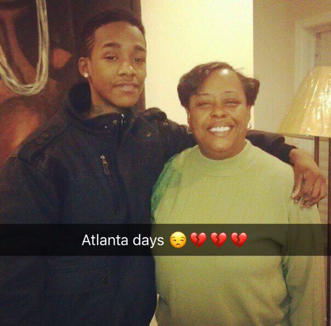 #TBH I MISS MY FUCCN AUNT LORD KNOWS I CANT WAIT TO GET OFF PROBATION SO WE CAN REUNITE IN AZ😩❤️✝️💕 https://t<a href="/tag/tbh"class="tags">#TBH</a>