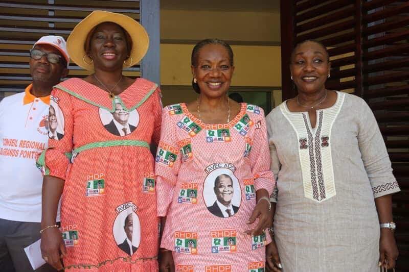 Kandiacamara_Of's tweet image. 🇨🇮ÉLECTIONS - RÉGION DU GRAND PONT/COMMUNE DE #JACQUEVILLE - Le candidat #Rhdp, au conseil régional des Grands ponts, #Gabriel #Yacé reçoit le soutien de la Présidente du RDR, #HenrietteDagriDiabaté, du Premier vice-président Amadou Gon Coulibaly et de la Sg #KandiaCamara.